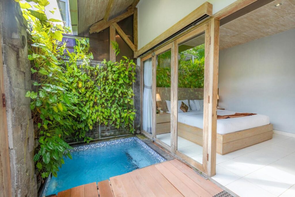 ME VILLA Kayu Tulang