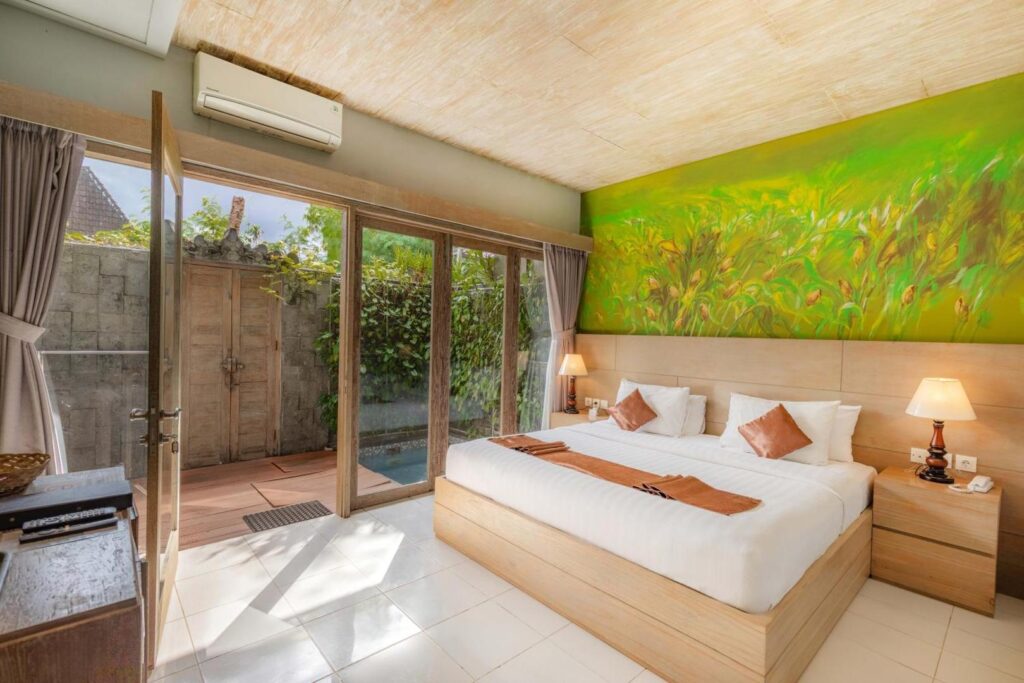 ME VILLA Kayu Tulang
