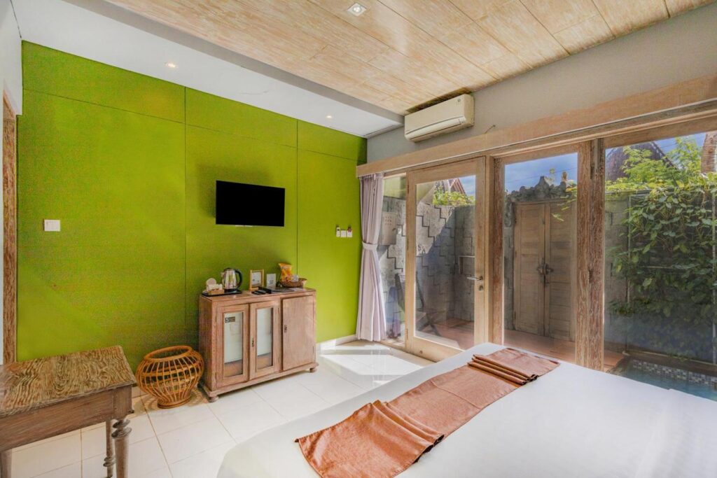 ME VILLA Kayu Tulang