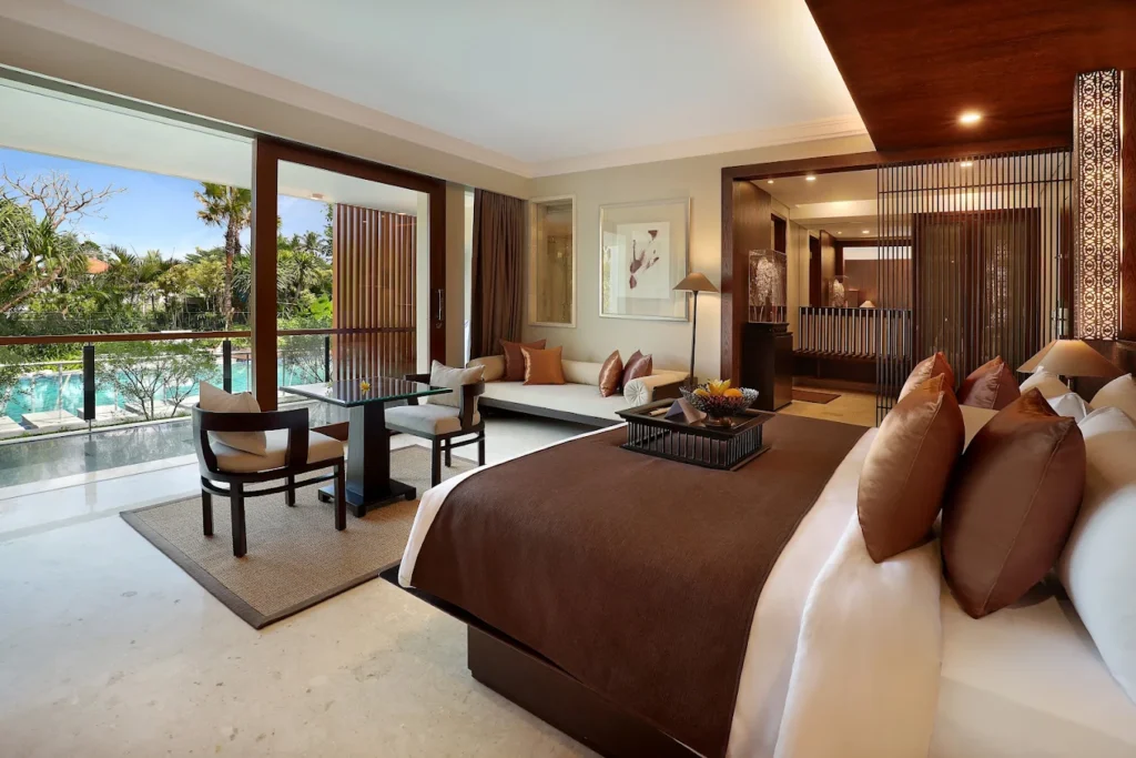 Royal Kamuela Villas & Suites