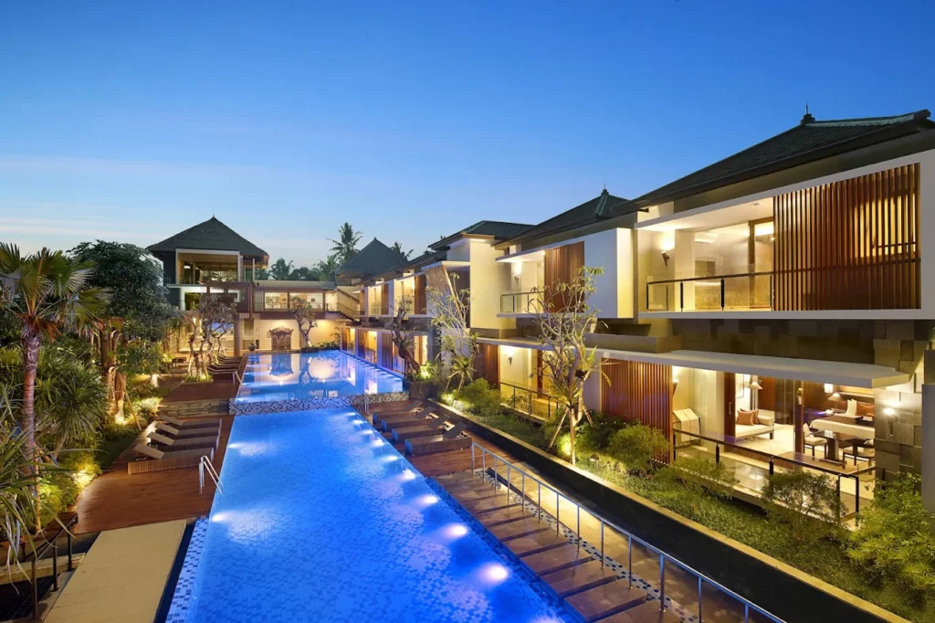 Royal Kamuela Villas & Suites