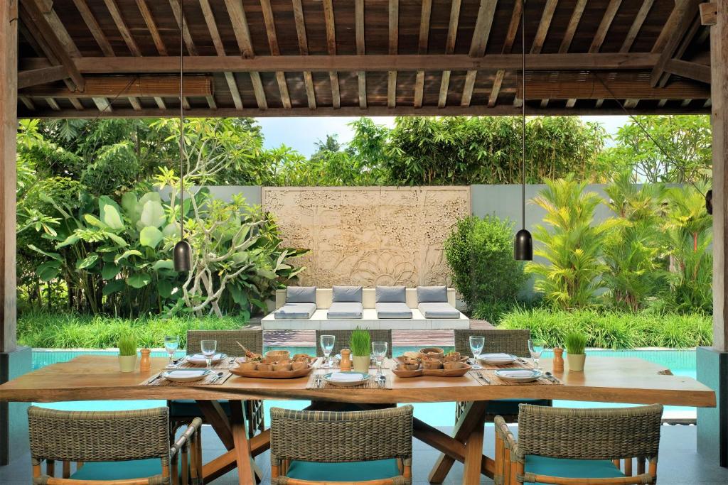 The Purist Villas
