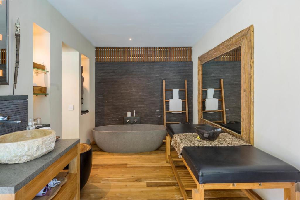 The Purist Villas