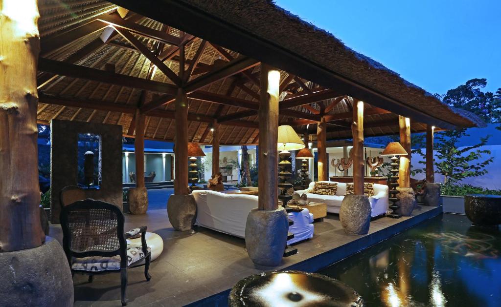 The Purist Villas
