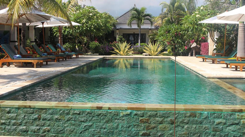 Kelapa Lovina Beach Villas
