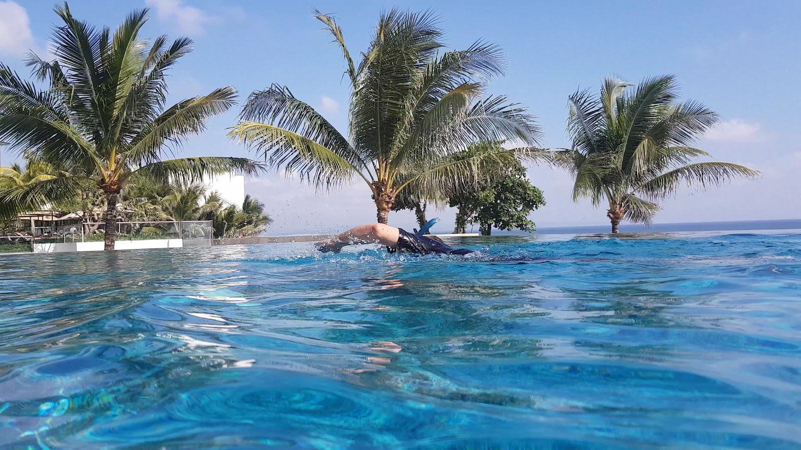 Alila Seminyak infinity pool, one of the best family friendly hotels in Seminyak