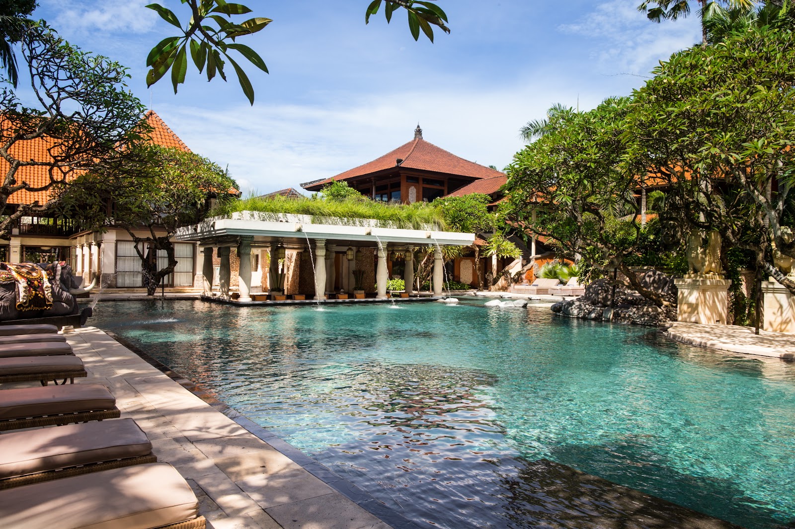 Puri Santrian pool, a family friendly hotel in Sanur